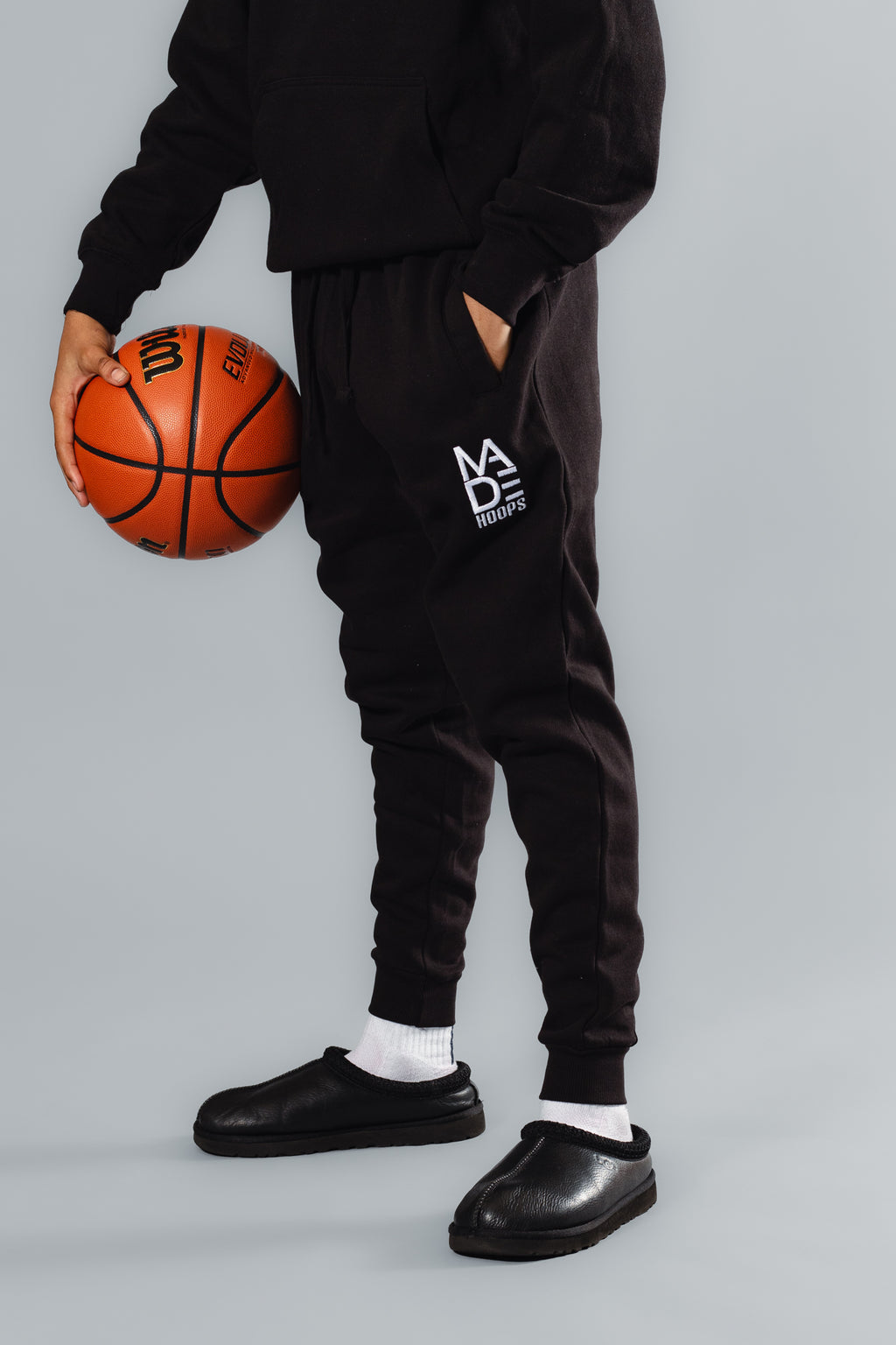 Essential Embroidered Sweatpants