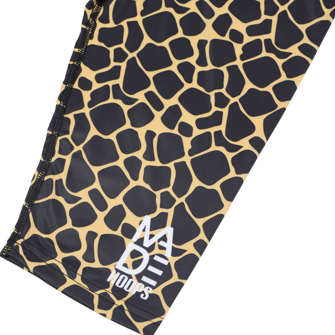 On Court Instincts Compression 1/2 Tights | Giraffe