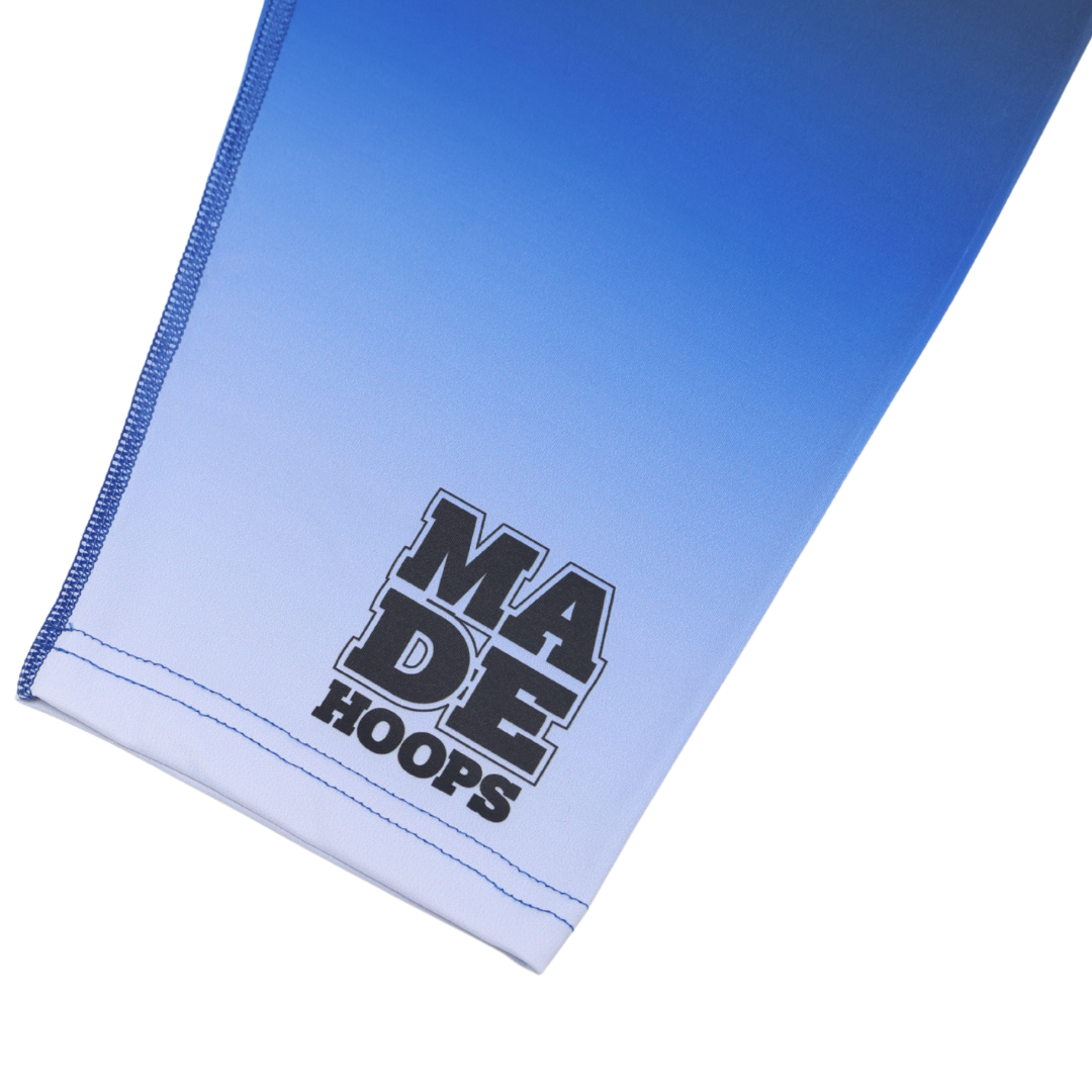 A Walking Bucket Compression 1/2 Tights