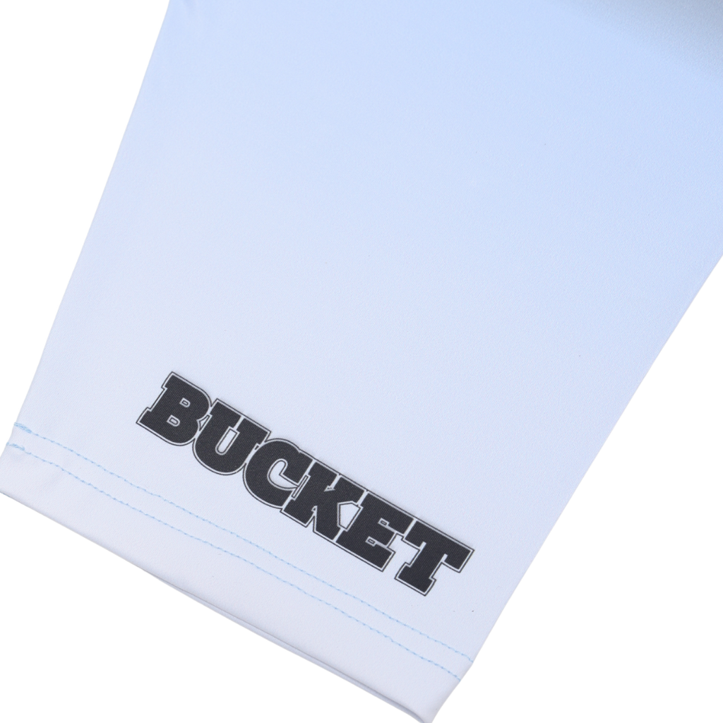 A Walking Bucket Compression 1/2 Tights