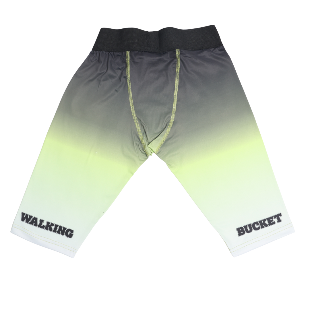A Walking Bucket Compression 1/2 Tights