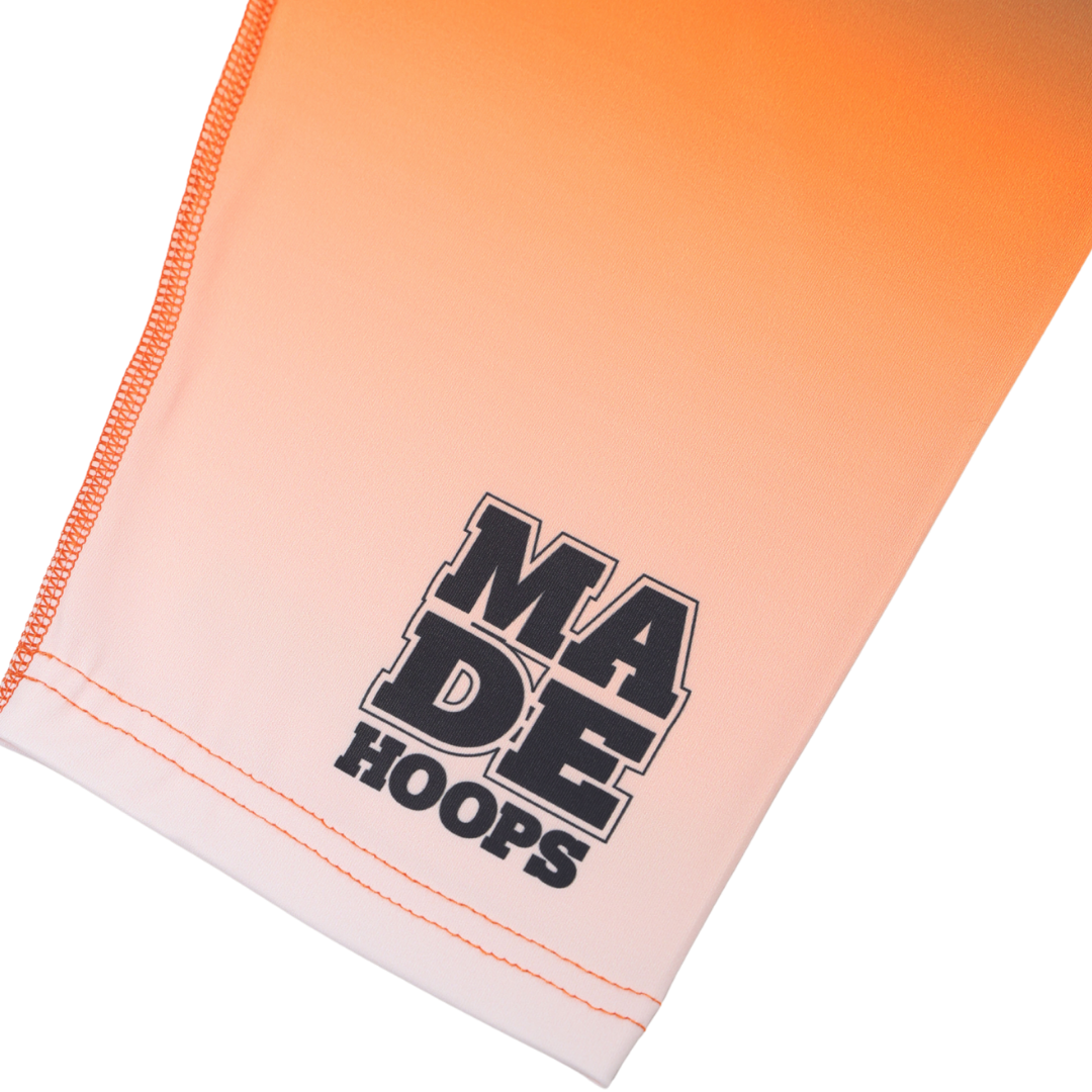 A Walking Bucket Compression 1/2 Tights