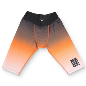 A Walking Bucket Compression 1/2 Tights