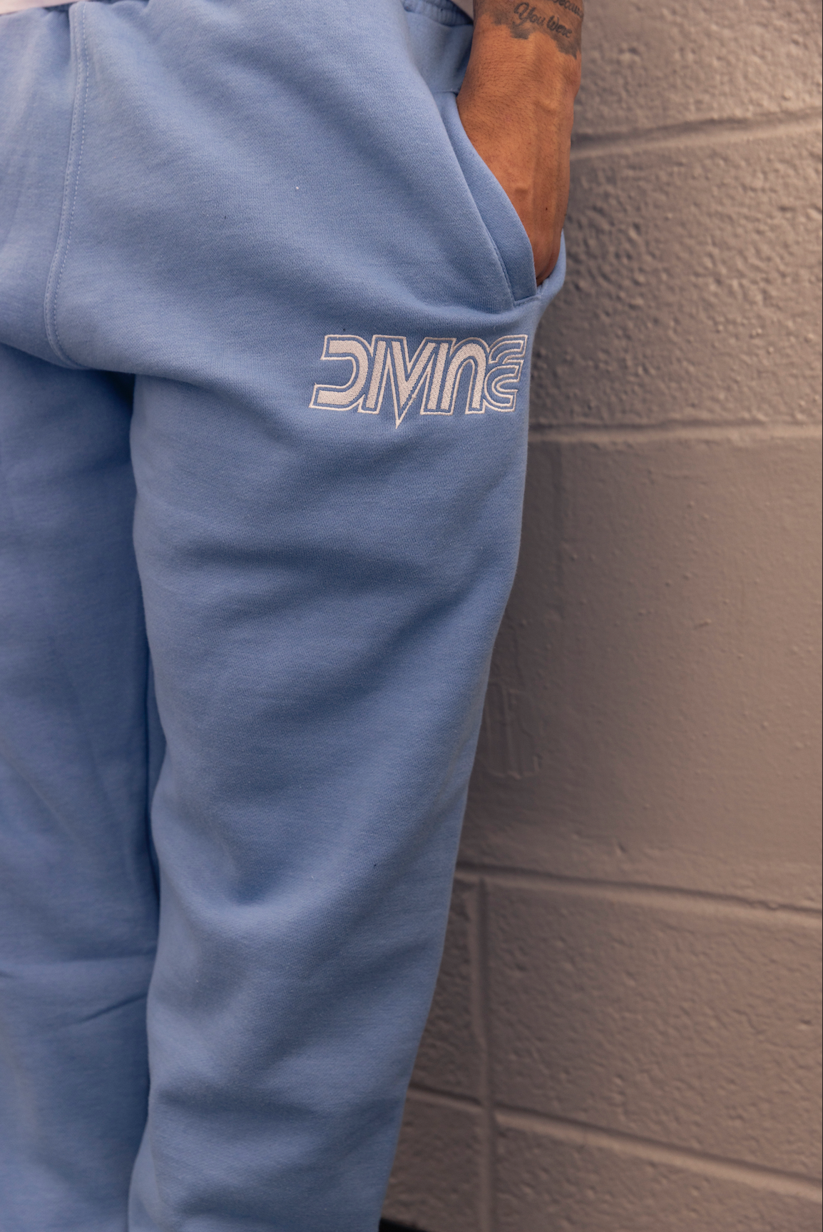 EC Divine Logo Sweatpants