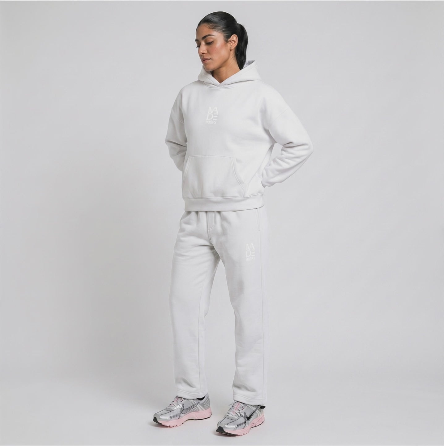 Essential Embroidered Sweatpants