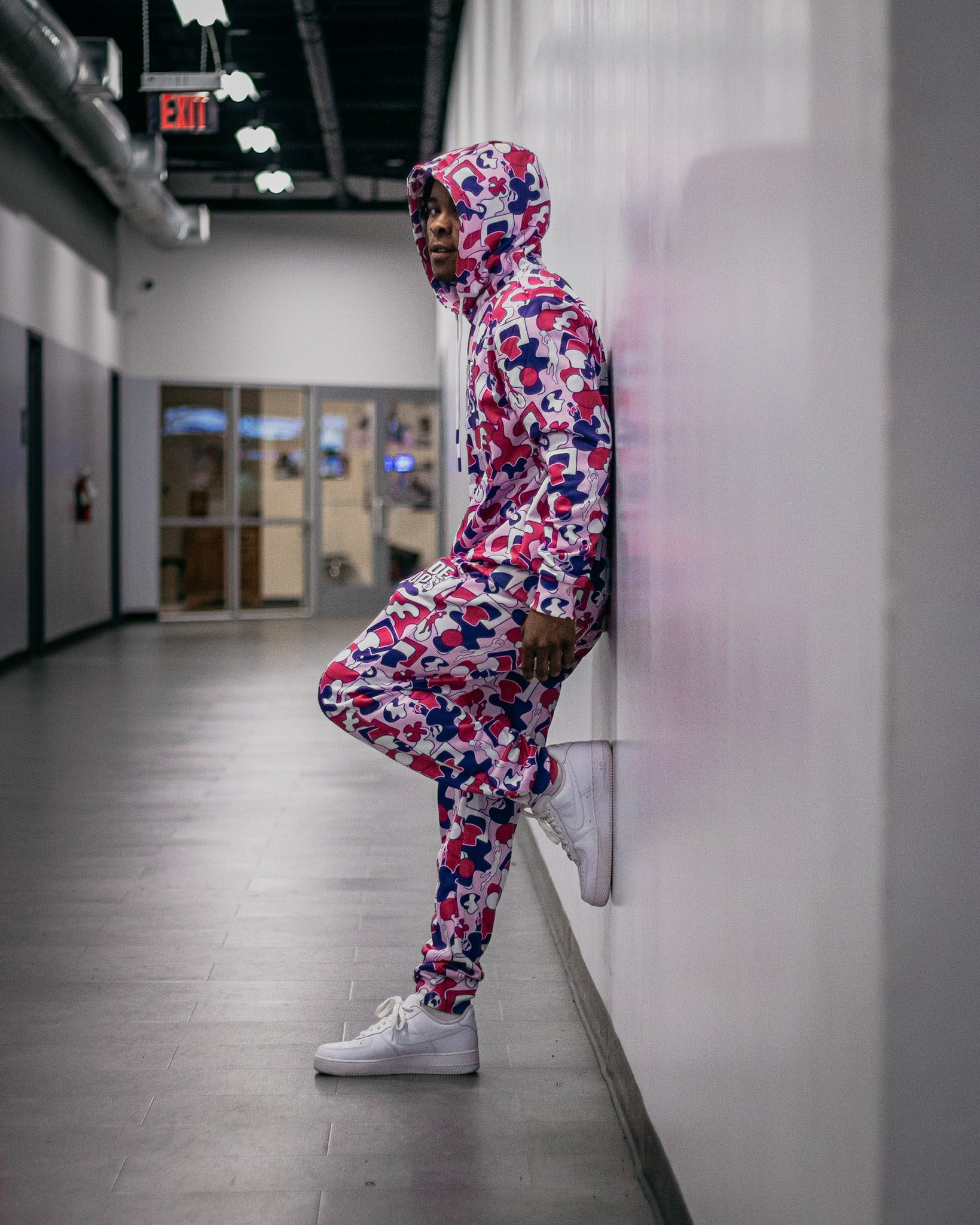 Pink best sale camo tracksuit